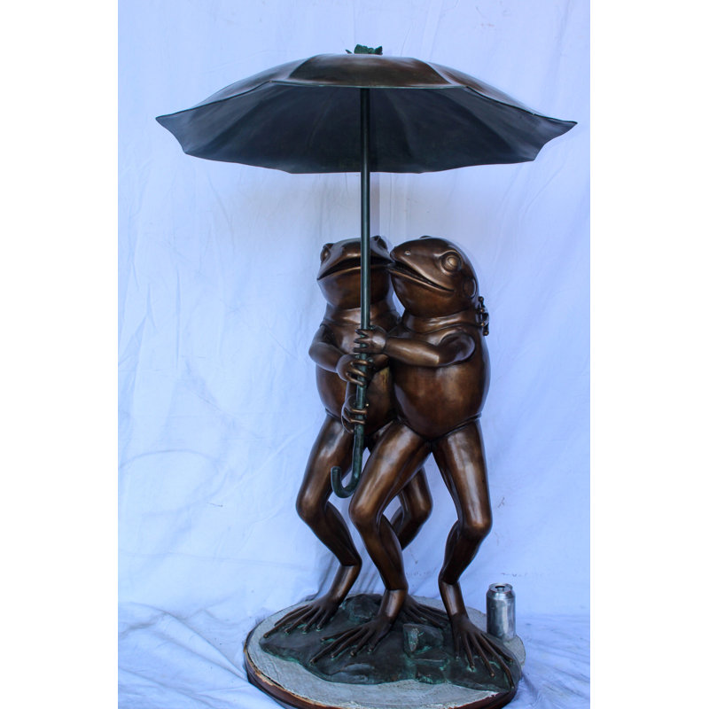 Fontaine en bronze, deux grenouilles avec parasol, collection Nifao, 33 po x 33 po x H 51 po