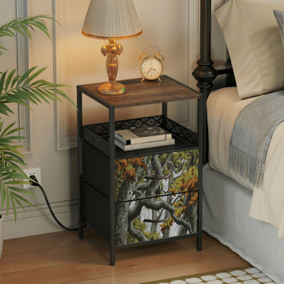 Table de chevet 2 tiroirs avec station de charge, table de chevet pour chambre à coucher avec ports USB, tablette ouverte noire, table de chevet avec camouflage forêt réaliste