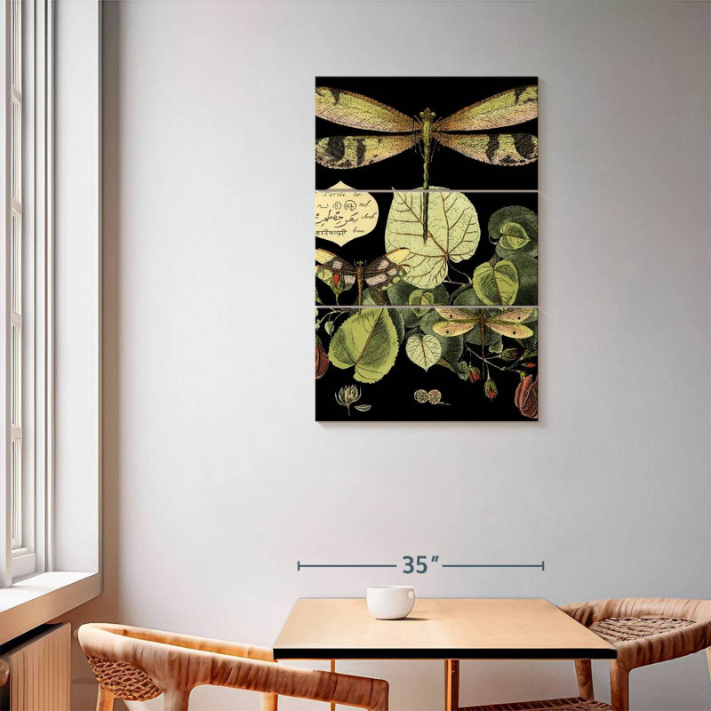 Whimsical Dragonfly On Black II, H 57 po x l 36 po