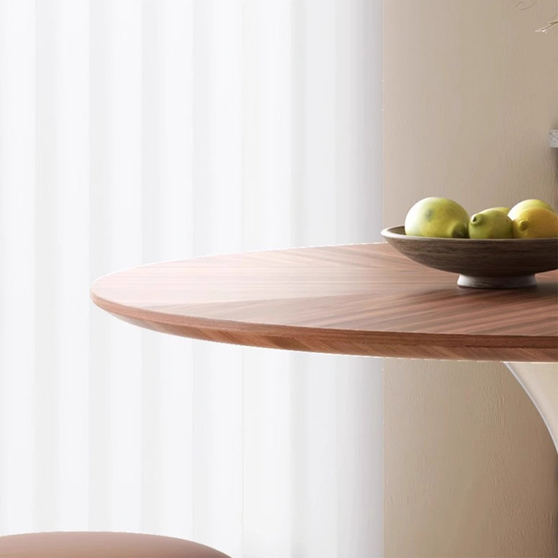 Ensemble de table ronde de style médiéval, H 29,5 po x L 51 po x l 51 po 