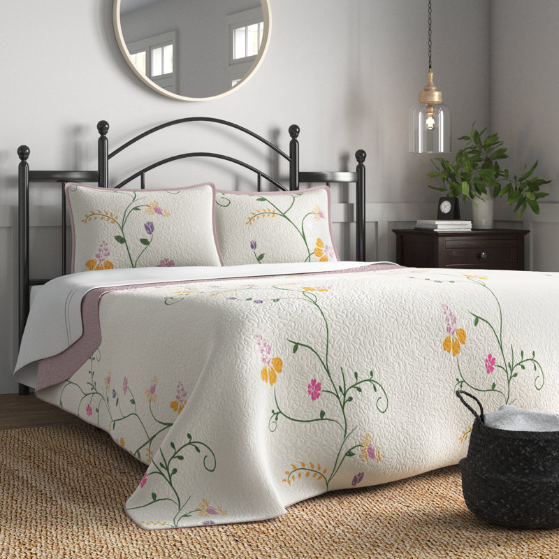 Floral Quilt, King Quilt + 2 King Shams