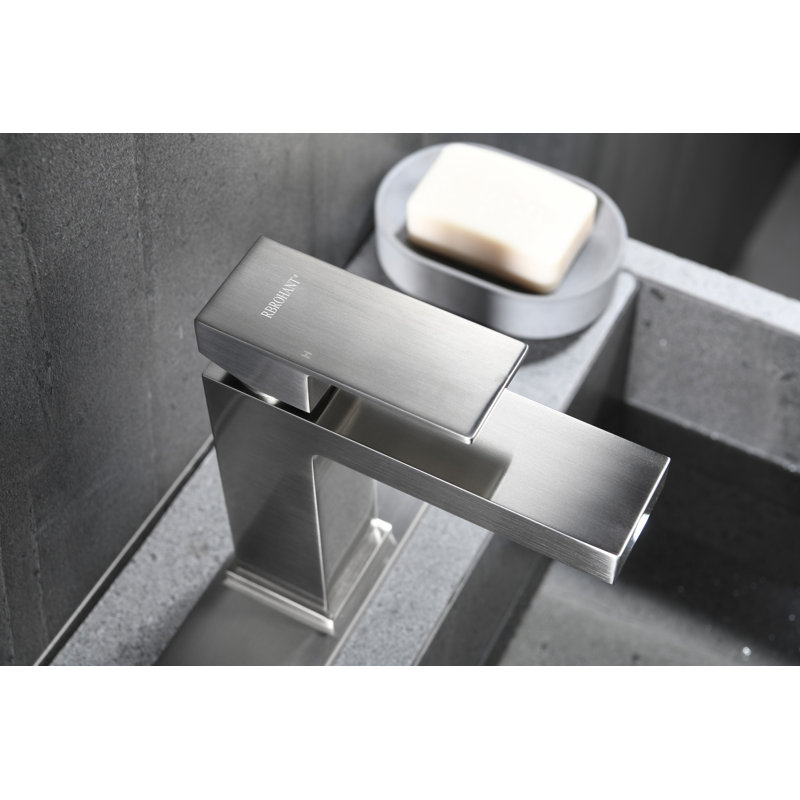 Single-Hole Single-handle Bathroom Faucet, Silver