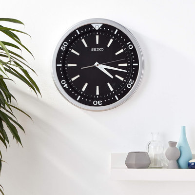 QXA723ALH Heritage Design Clock, Silver-Tone