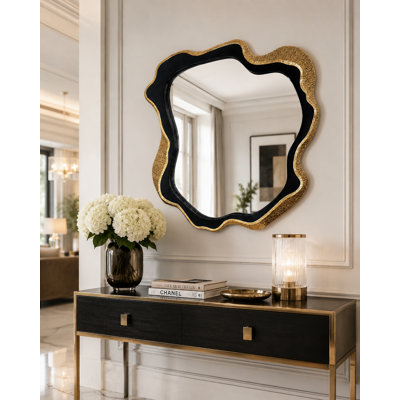 Wavy Mirror
