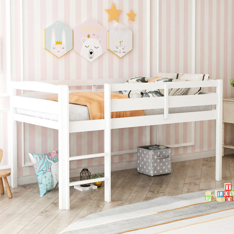 Lit simple mezzanine en bois massif blanc. Améliorez l'espace de votre chambre à coucher. Inclus. Élégant. Le cadre 79,5 po x l 42,7 po x L 44,8 po maximise l'espace et la durabilité.
