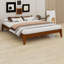 Base de lit plateforme en bois avec support en lattes de bois-116194049