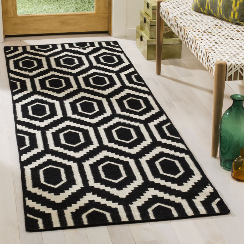 Bullock Hand Woven Flat Weave Wool/Cotton Geometric Rug in Black/Ivory, Runner 2'6" x 10'