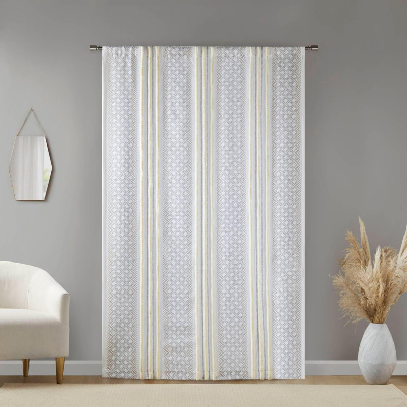 Panneau de rideau en polyester 2 po avec imprimé 50 po et rayures touffetées, L 50 po x L 84 po