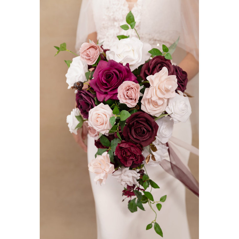 Bouquet de mariée cascade Ling's Moment, couleur Marsala et Crème, Marsala et rosé