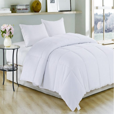 Sevanna Twin Summer Polyester Down Alternative Comforter