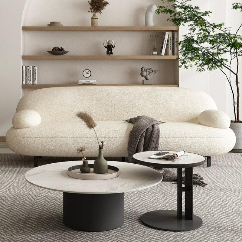 Canapé moderne blanc cassé de style crème simple
