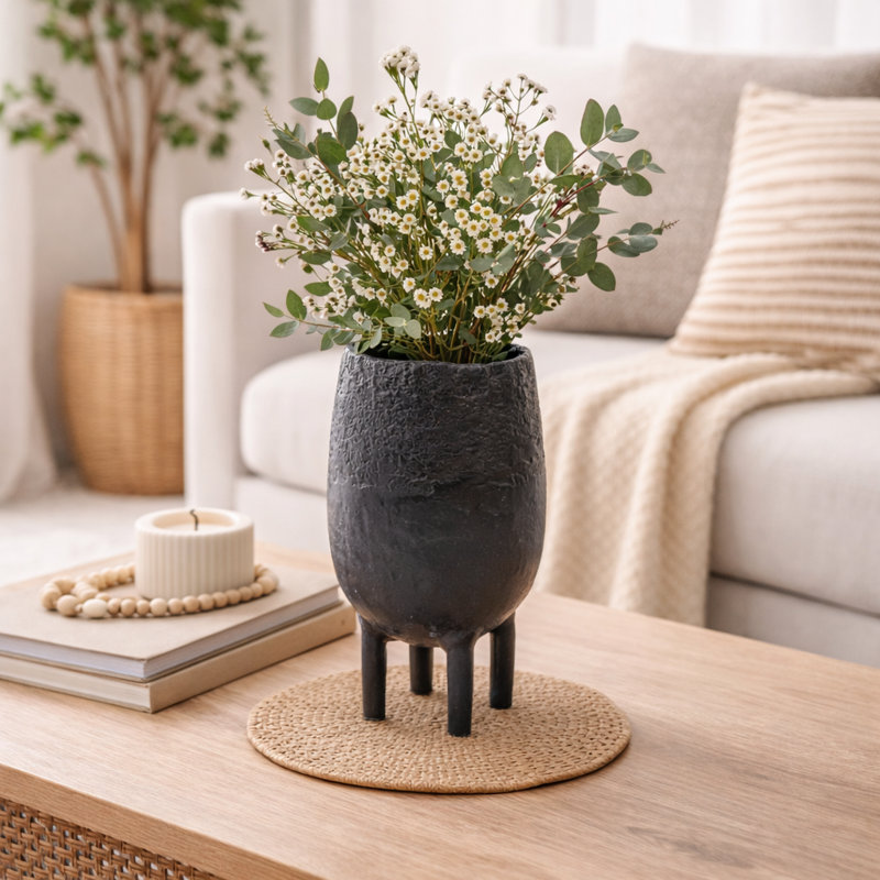 Vase | Vase de table décoratif en aluminium | Décoration intérieure moderne à finition noire | 6 x 8,6 po