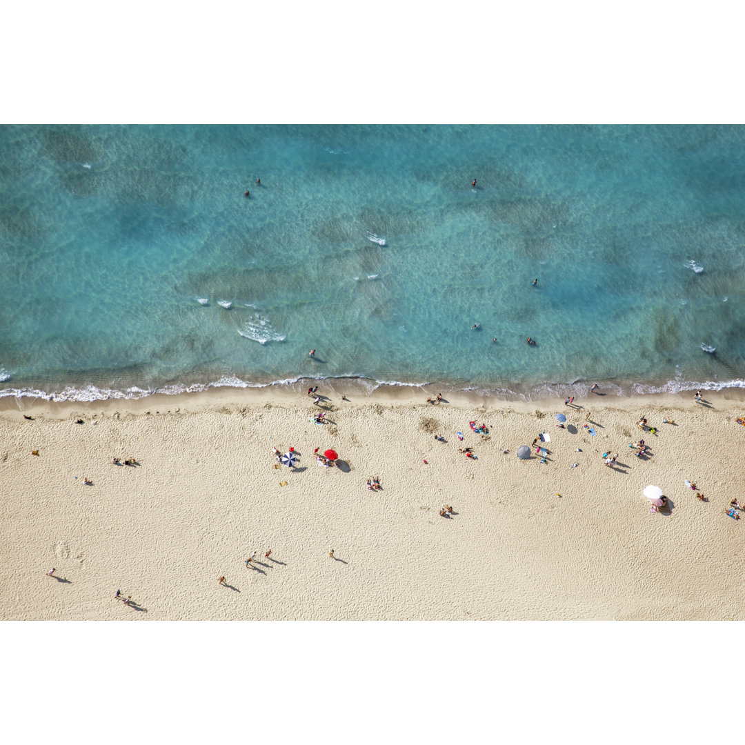 Luftaufnahme eines Strandes - Leinwandbild