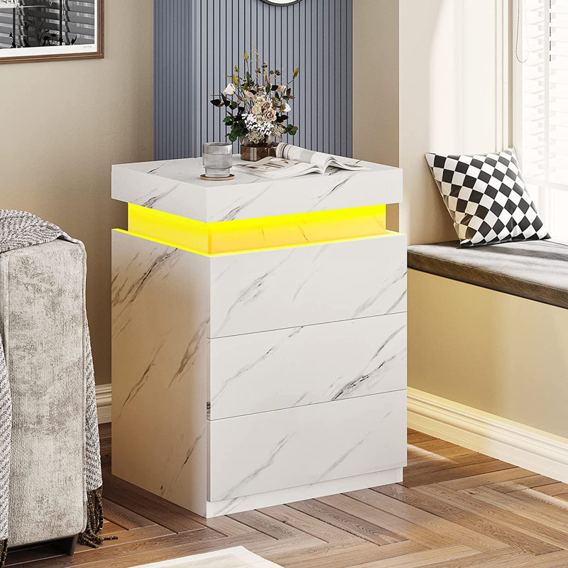 Table de bout Block avec rangement et prises intégrées, Marbre blanc