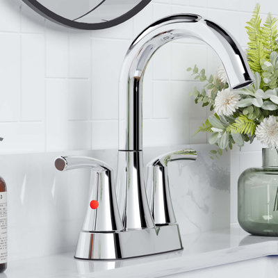 Robinet de lavabo de salle de bain central à 4 poignées 4 po avec bec pivotant à arc élevé et ensemble de drain, chrome