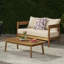 Table basse en bois pour l'extérieur et table basse avec coussins d'eau