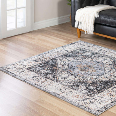 Oluremi Oriental Indoor Rug