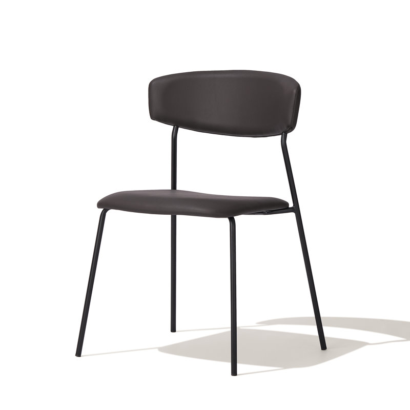 Chaise rembourrée Izhak, Brun café