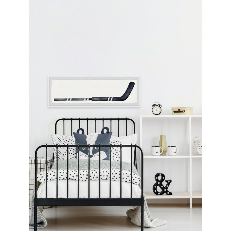 Reproduction encadrée de bâton de hockey noir Neena, H 15 po x l 45 po x P 1,5 po
