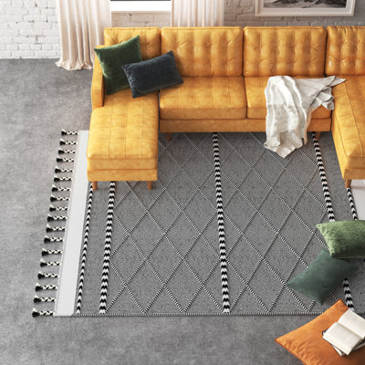 Jerseytown Hand Loomed Wool/Cotton Geometric Rug in Gray/Ivory/Black