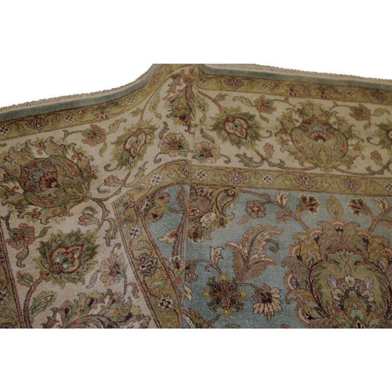Tapis bleu clair et ivoire noué à la main de haute qualité