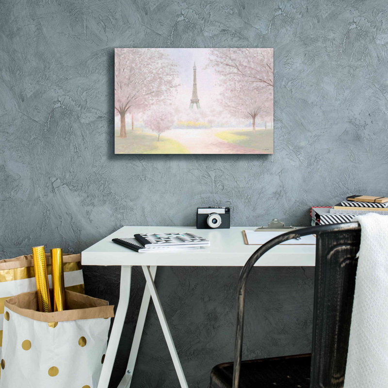 «Yiran Pretty Paris On Canvas» par James Wiens, reproduction, H 12 po x l 18 po x P 0,75 po