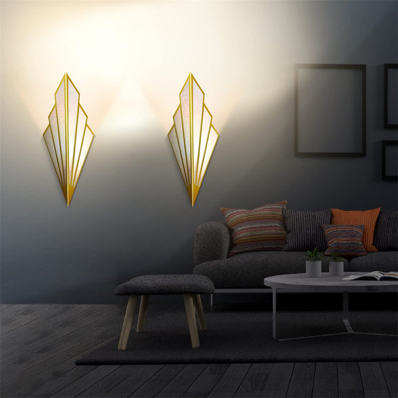 Anaclet Spotlight, Gold