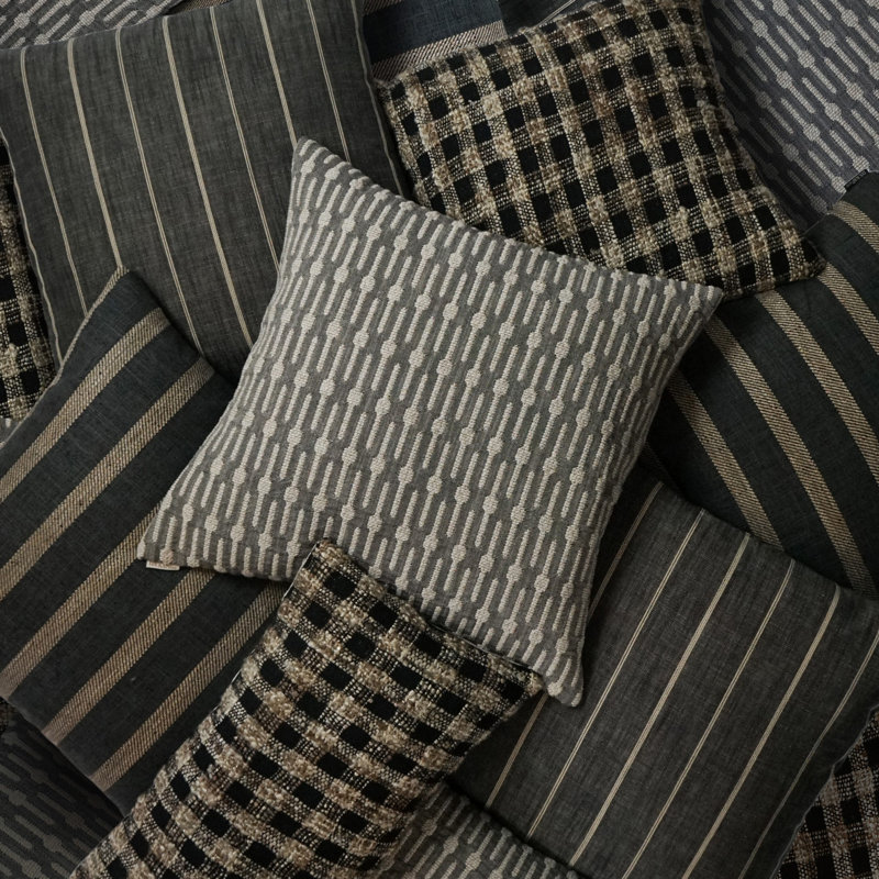 Hoonah Fabric, Obsidian