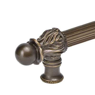 Acanthus 22 inches c.c. with 5/8 reeded center long pull Romanesque style in Chalice