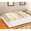 Lit superposé simple au-dessus d'un lit simple de style transitionnel Rails en échelle attachés et structure à joint verrouillable avec couchette incluse-135255029-135255018