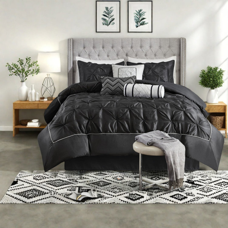 Elegant 7-piece Black Tufted Bedding Set, Polyester, Queen