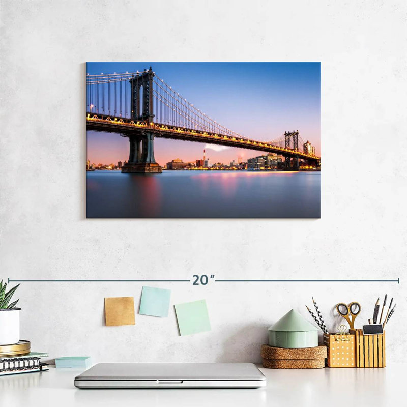 Lilie illuminé le pont de Manhattan, photographie, H 8 po x l 12 po