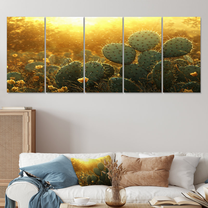 Cactus dans la lumière dorée I - décoration murale cactus floral - art mural traditionnel, H 28 po x l 60 po, 5