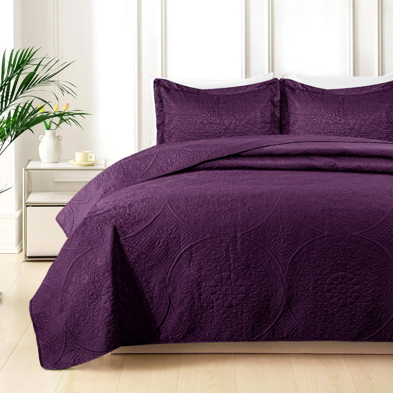 Lightweight Summer Bedspreads - 3 Piece Oversized Quilt Set - Reversible Coverlet Set -Queen Size, Plum Floral