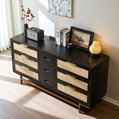 Armoire de rangement à design minimaliste français