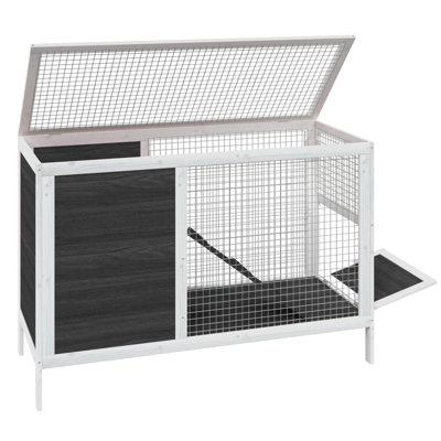 Newnan Small Animal Hutch