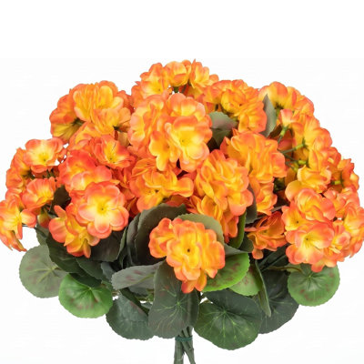 Paquet de 4 géraniums artificiels résistants aux rayons UV pour l'extérieur - Fleurs en soie réalistes avec pleine floraison pour suspendre des paniers, des boîtes de fenêtre et des jardinières, ensemble de décoration de porche d'automne de 4