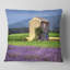Coussin paysage imprimé maison dans le champ de lavande-373105992-373105995