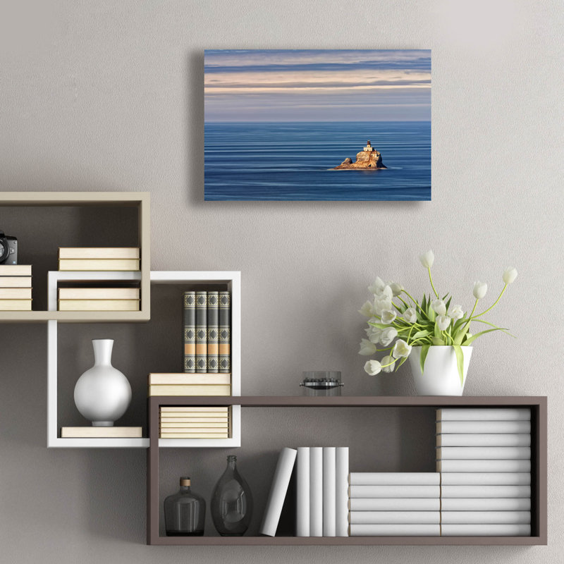 Art mural en verre Latitude Run® «Tillamook Rock Lighthouse» par Rick Berk, H 16 po x l 24 po x P 0,2 po