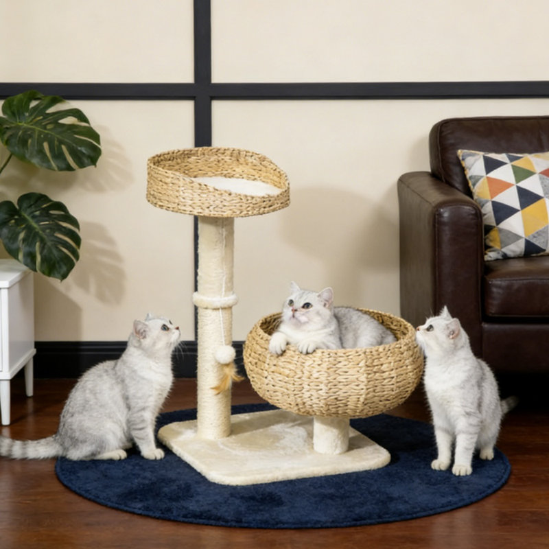Arbre d'activité pour chat crème à fleurs élégantes, condo pour chat en panneau de particules robuste avec lits surélevés épais, centre de jeu décoratif pour animaux de compagnie pour petits chats