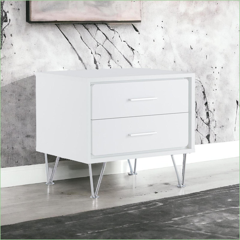 Table basse rectangulaire peu encombrante avec 2 tiroirs en bois et pieds en métal chromé, rangement fonctionnel pour le salon
