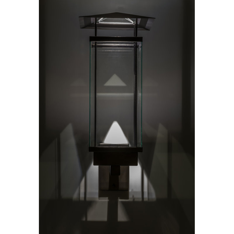Chiaro 1 - Light LED Armed Sconce