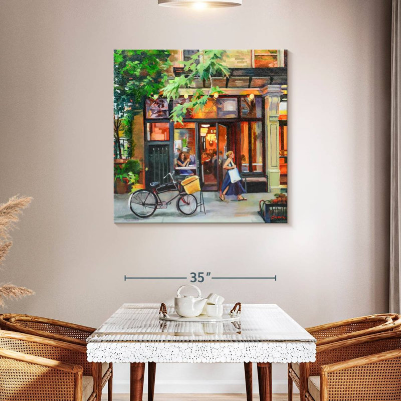 Nicci New York Bistro, 39" H x 39" W