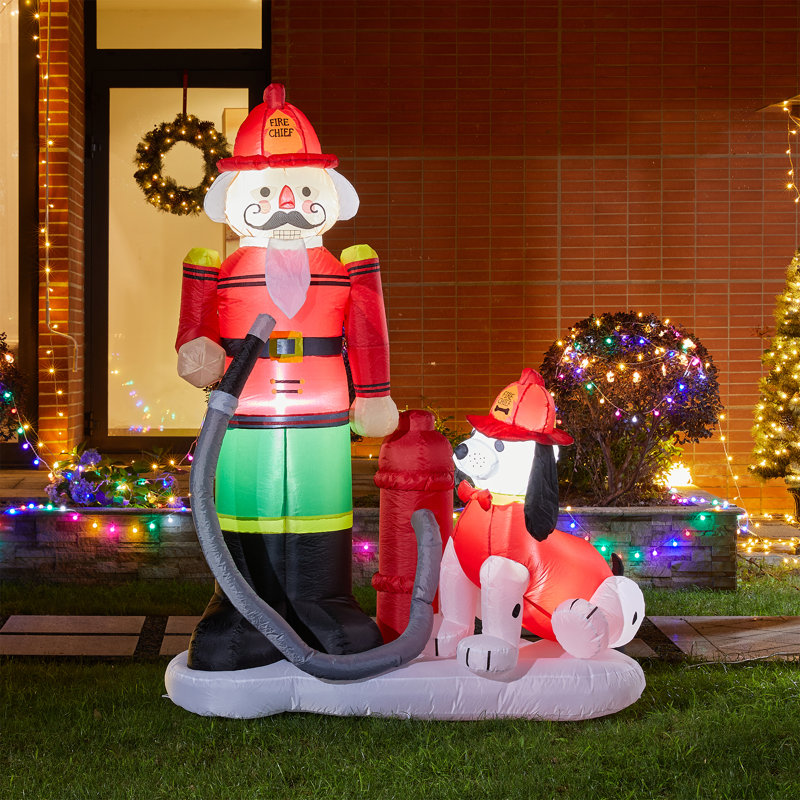 Décoration de Noël pompier gonflable illuminé 7 pi avec chiot