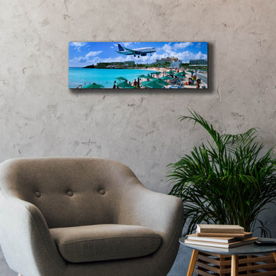 " Happy Landings On St Maarten " by Steve Vaughn