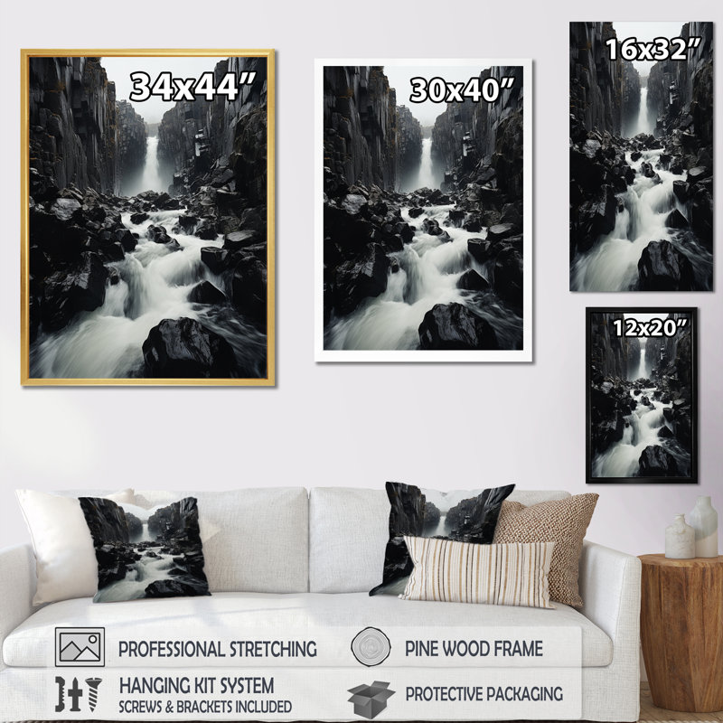 Chute d'eau monochrome contrastante II - reproduction sur toile, Black Picture Framed, 44" H x 34" W