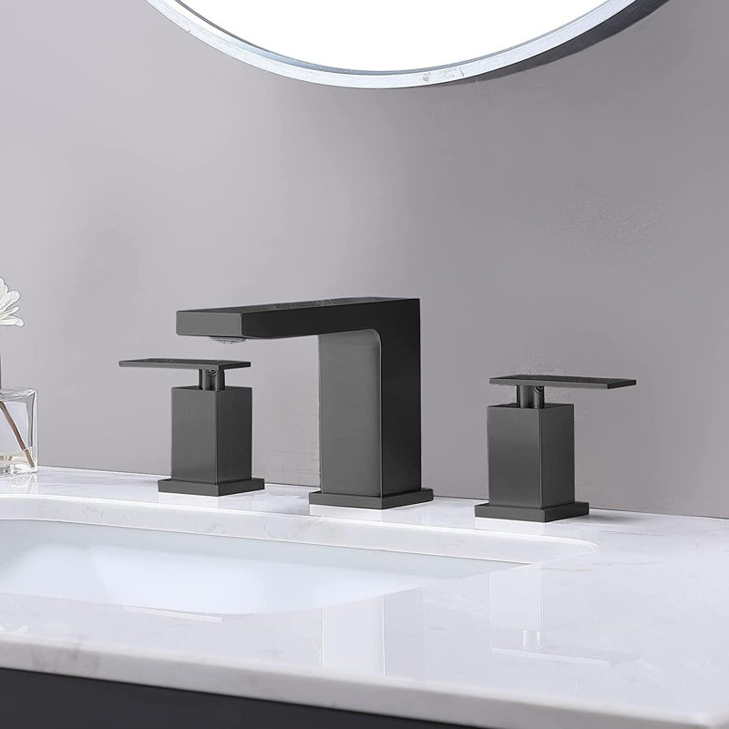 Widespread Bathroom Faucet with Drain Assembly