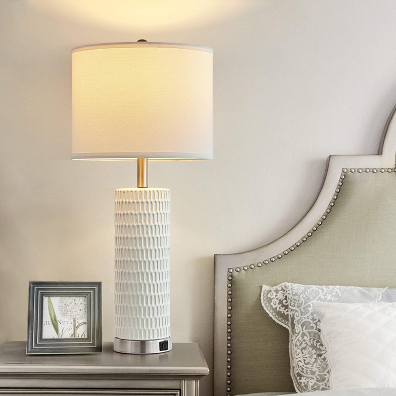 Ensemble de 2 lampes de table 28 po en céramique avec commande tactile à 3 réglages d'intensité, deux ports de charge USB et ampoules à DEL écoénergétiques pour la chambre à coucher, le salon ou le bureau
