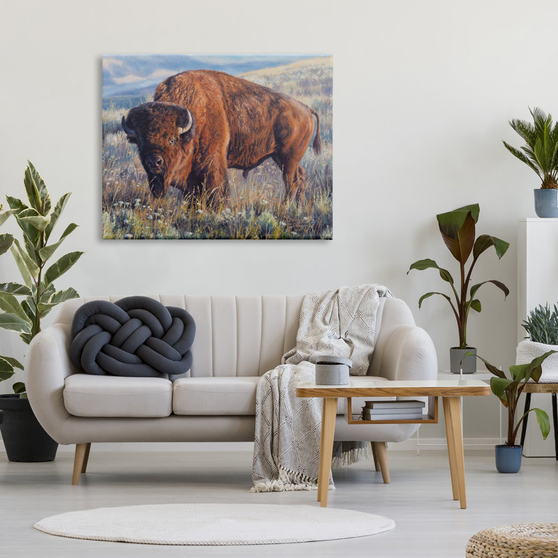 Bison qui broute dans la prairie sur toile par © David Graham, H 36 po x l 48 po x P 1,5 po