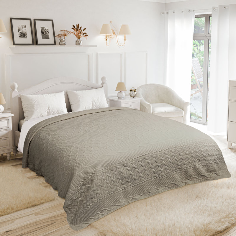 Aran - Elegant Quilted Bedspread Polyester Geometric Bedspread, Cream, Single Bedspread